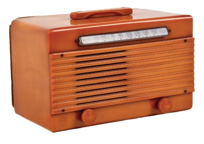 GAROD 6AU1 COMMANDER RADIO IN BUTTERSCOTCH CATALIN