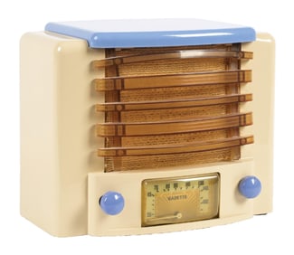 KADETTE MODEL K-10 CLASSIC PLASKON RADIO IN IVORY AND BLUE