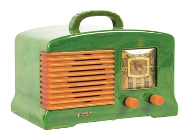 FADA L-56 RADIO IN EMERALD GREEN AND YELLOW CATALIN
