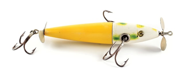 WHITE AND YELLOW MUSKY CHARMER