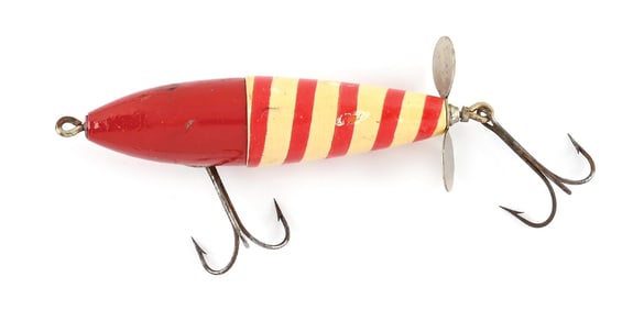 RARE SURFACE CHARMER WHITE, RED STRIPE