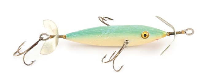 PFLUEGER WIZARD MINNOW IN WHITE, LIGHT GREEN BACK