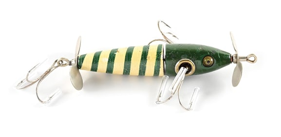 GREEN AND WHITE CHARMER