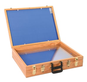 LARGE OAK CARRY ON DISPLAY CASE