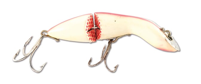 D.A.M. BABY VAMPIR IN WHITE, RED STRIPE