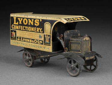 RARE ENGLISH TIN LITHO WIND-UP LYONS CONFECTIONERY TOY TRUCK
