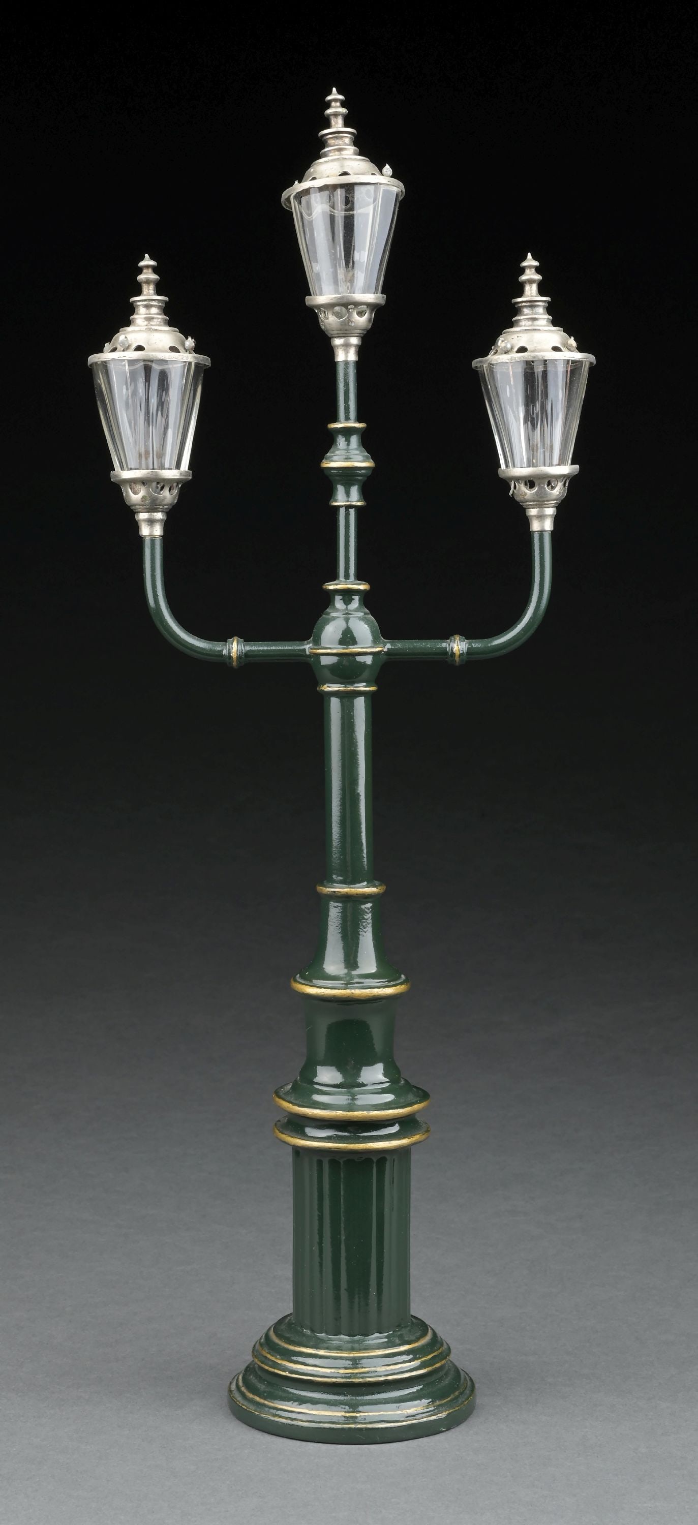 CONTEMPORARY TRIPLE OIL LAMP: CONDITION: Near mint. Dimensions: 3" x 3" x 16-1/4".