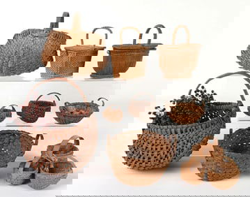 COLLECTION OF 11: SMALL BASKETS