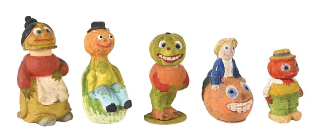 COLLECTION OF 5: VARIOUS HALLOWEEN CANDY CONTAINERS