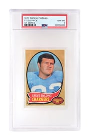 1970 TOPPS FOOTBALL CELLO PACK PSA 8
