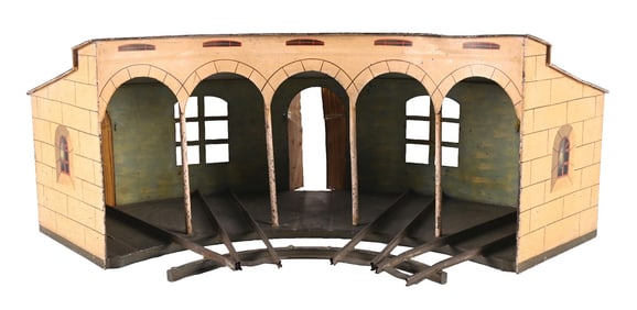 MARKLIN 5-SECTION ROUNDHOUSE FOR WIND-UP TRAINS
