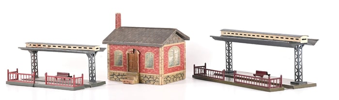 LOT OF 3: TRAIN ACCESSORIES