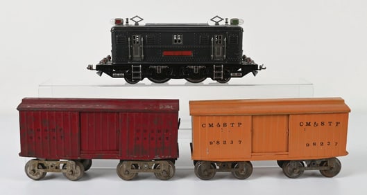 LOT OF 3 LIONEL NO. 9E LOCOMOTIVE W/ FREIGHT CARS