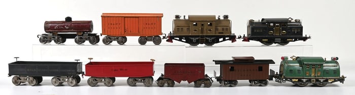 LOT OF 8 LIONEL STANDARD GAUGE, 3 LOCOMOTIVES & 5 FREIGHTS