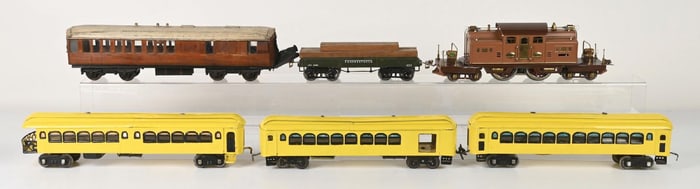LOT OF 6 ASSORTMENT OF STANDARD GAUGE LOCOMOTIVES & CARS