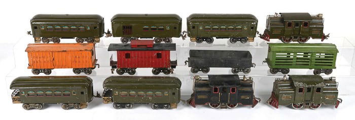 LOT OF 12 VARIOUS LIONEL STANDARD GAUGE LOCOMOTIVES & ROLLING STOCK