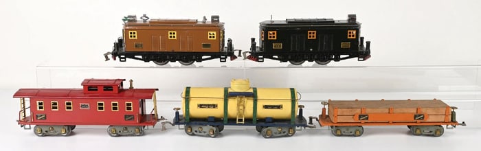 LOT OF 5 AMERICAN FLYER STANDARD GAUGE, 2 LOCOMOTIVE & 3 PIECES ROLLING STOCK