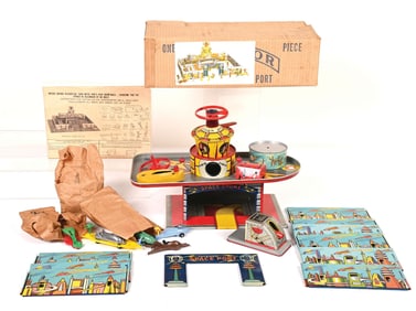 SUPERIOR SPACE PORT W/ INSTRUCTIONS & ORIGINAL BOX