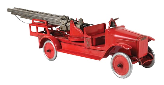 BUDDY "L" AERIAL LADDER FIRE TRUCK