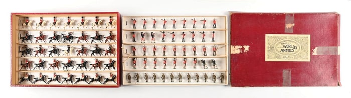 W. BRITAIN'S TYPES OF THE WORLD'S ARMIES BRITISH INFANTRY & CAVALRY SET NO. 1267