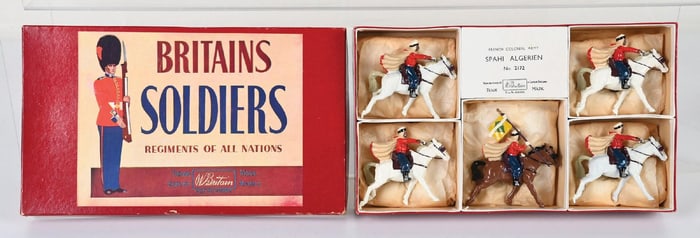 W. BRITAIN FRENCH COLINIAL ARMY ALGERIAN SPAHI SET NO. 2172