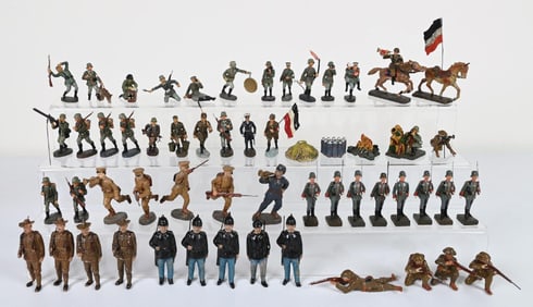 ELASTOLIN & LINEOL COMPOSITION TOY WWII, PRE-WAR & WAR PRODUCTION SOLDIERS