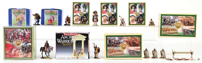 TOY ROMAN SOLDIERS OF VARIOUS MANUFACTURE