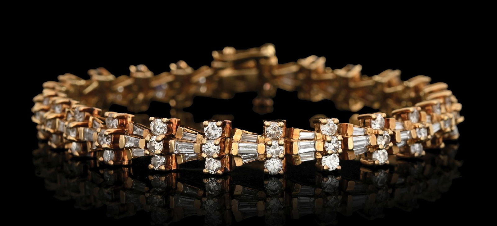 14K GOLD DIAMOND TENNIS BRACELET (1 of 8)