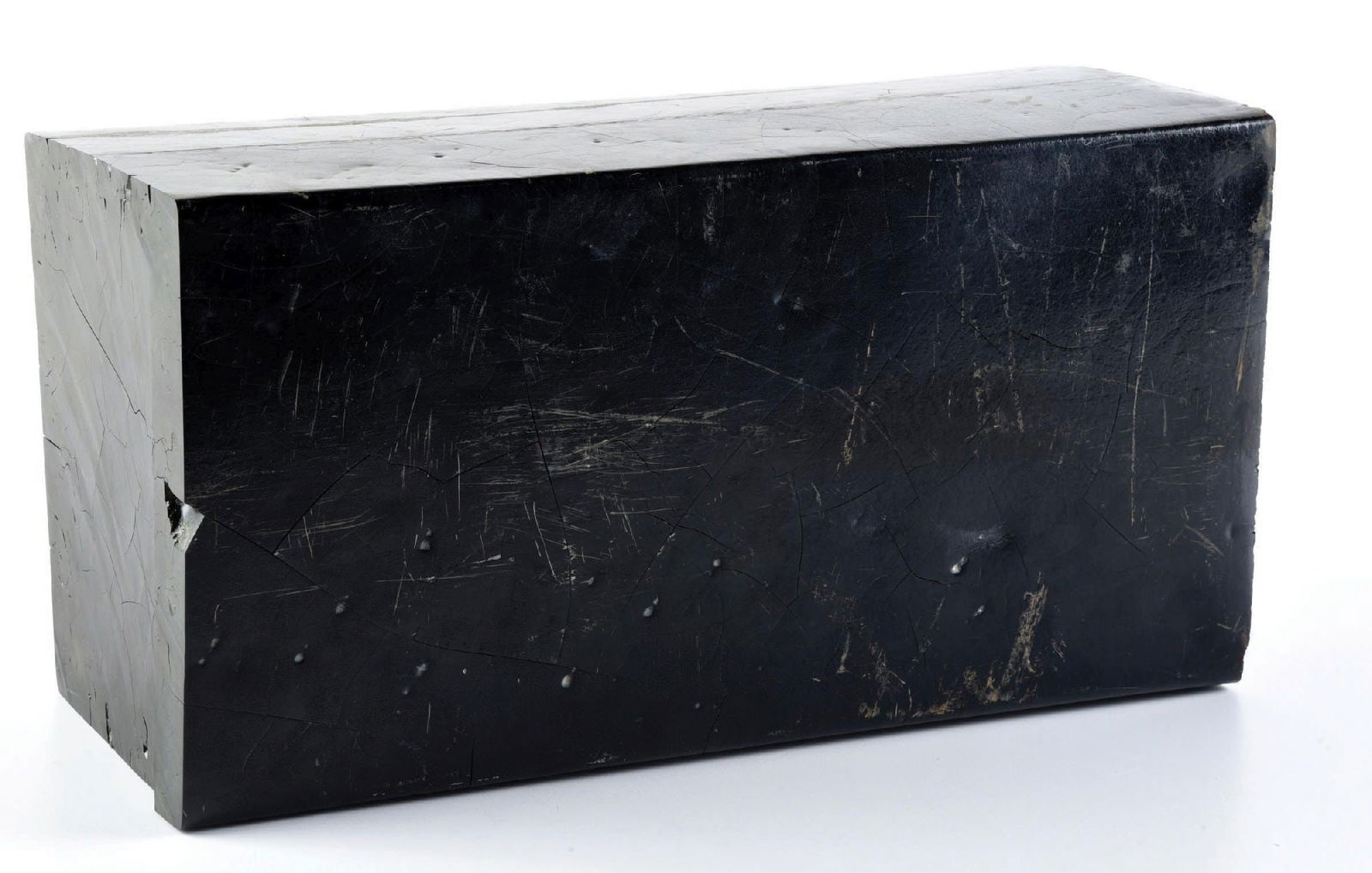 LARGE BLACK BLOCK OF BAKELITE (1 of 2)