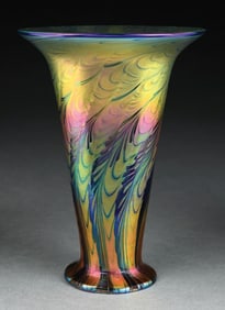 LUNDBERG IRIDESCENT ART GLASS VASE