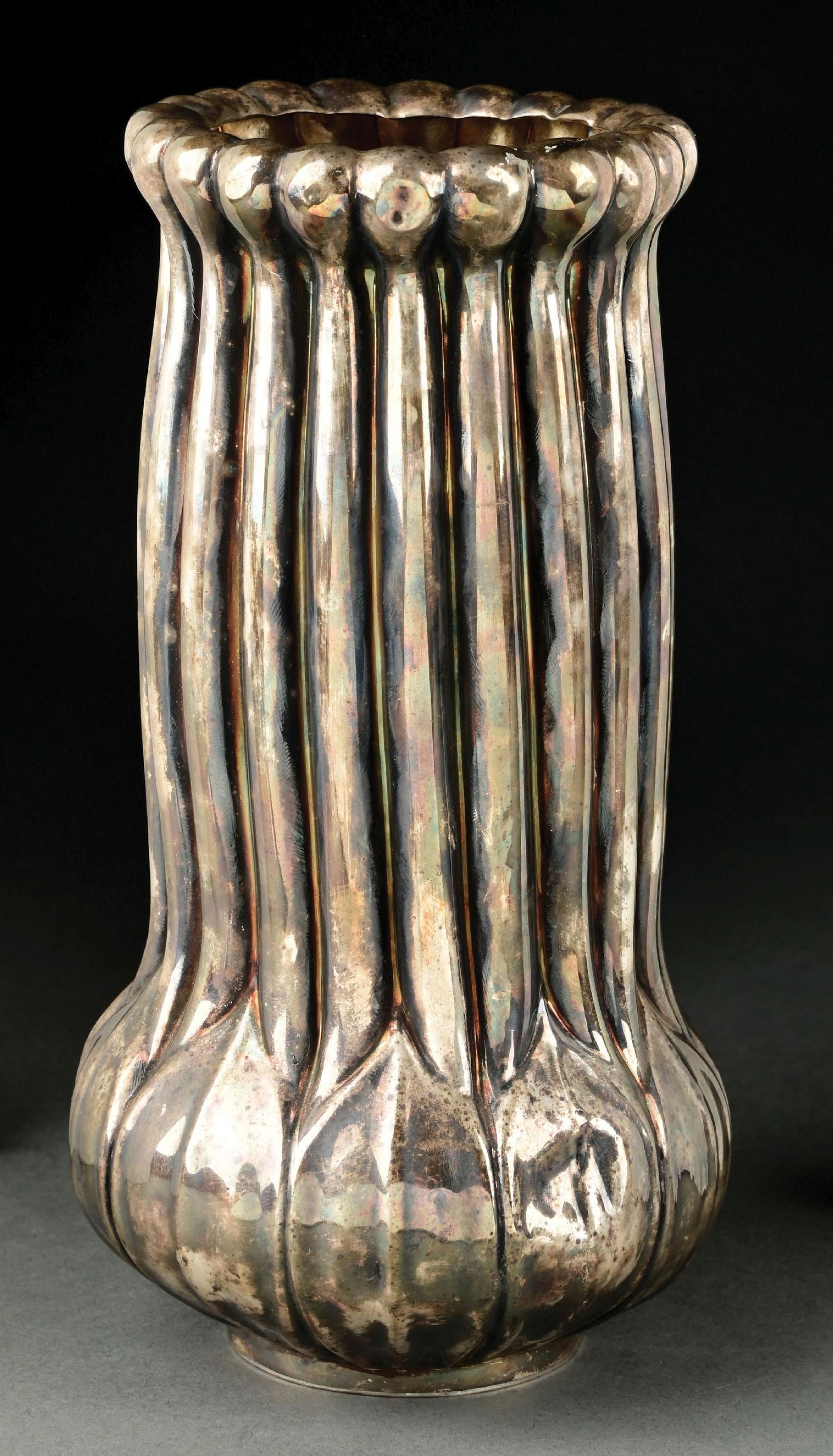 LOUIS COMFORT COLLECTION STERLING SILVER TIFFANY & CO RIBBED VASE (1 of 5)