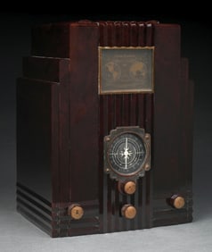 AIR KING SKYSCRAPER MODEL 66 IN BROWN BAKELITE