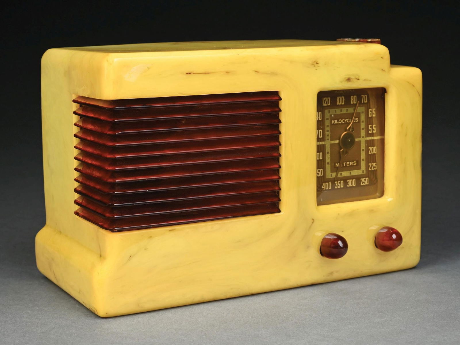 SENTINEL 195ULTA CATALIN RADIO IN PISTACHIO WITH TORTOISE (1 of 6)