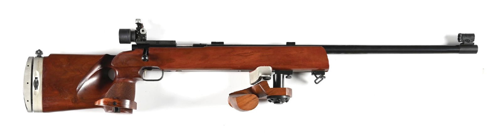 (C) ANSCHUTZ MODEL 54 SUPER MATCH .22 LR BOLT ACTION RIFLE.: Manufactured in 1963 in West Germany. Blued heavy barrel with globe front sight and scope blocks. Highly regarded Model 54 action with Anschutz match rear sight. Heavy thumbhole target stock with chec