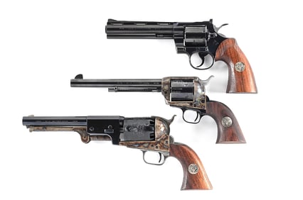 (M) COLT US BICENTENNIAL 3 GUN ( PYTHON, SAA AND DRAGOON ) SET IN FACTORY WOOD CHEST .