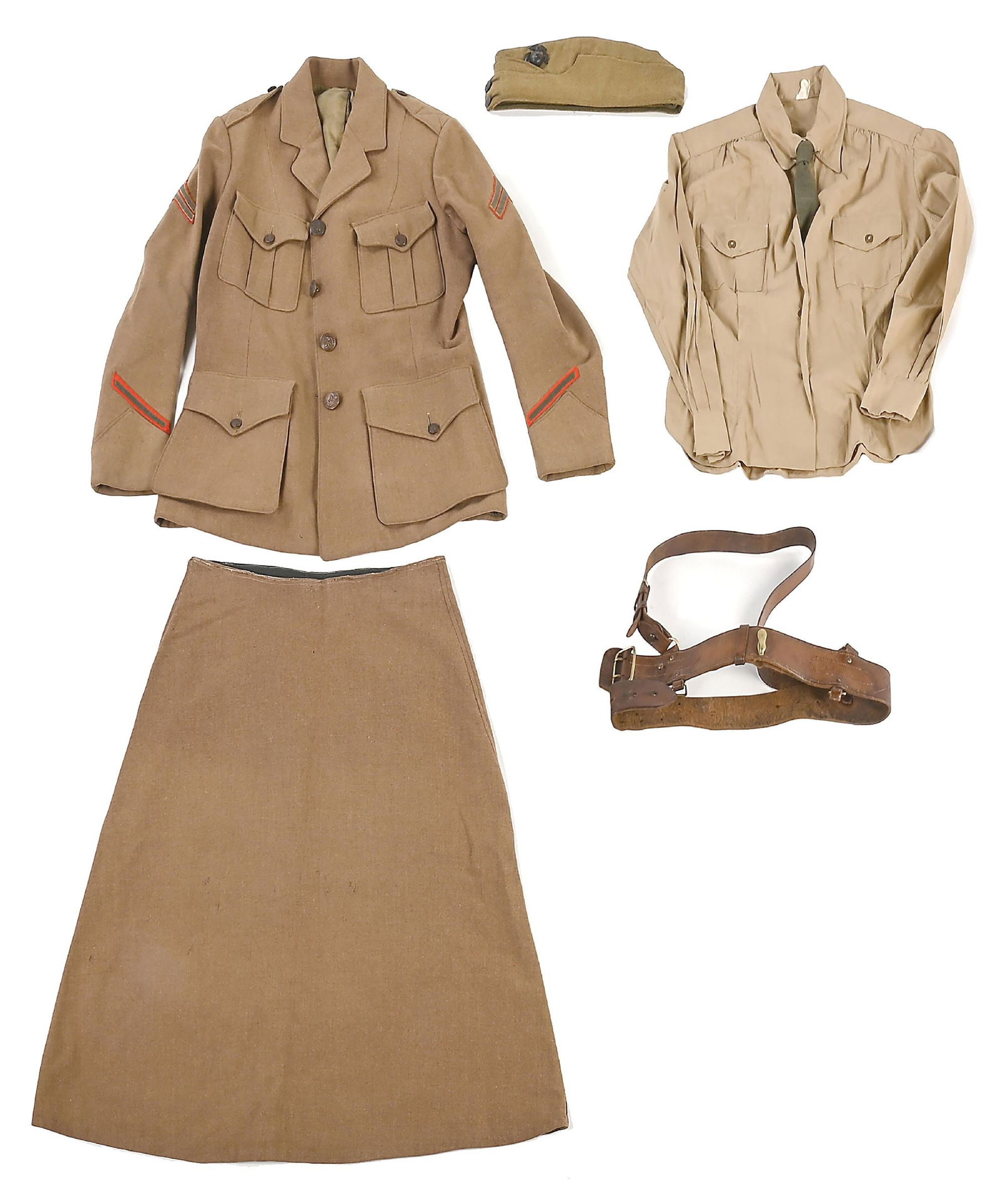 EXTREMELY RARE WWI USMC FEMALE MARINE UNIFORM GROUPING.