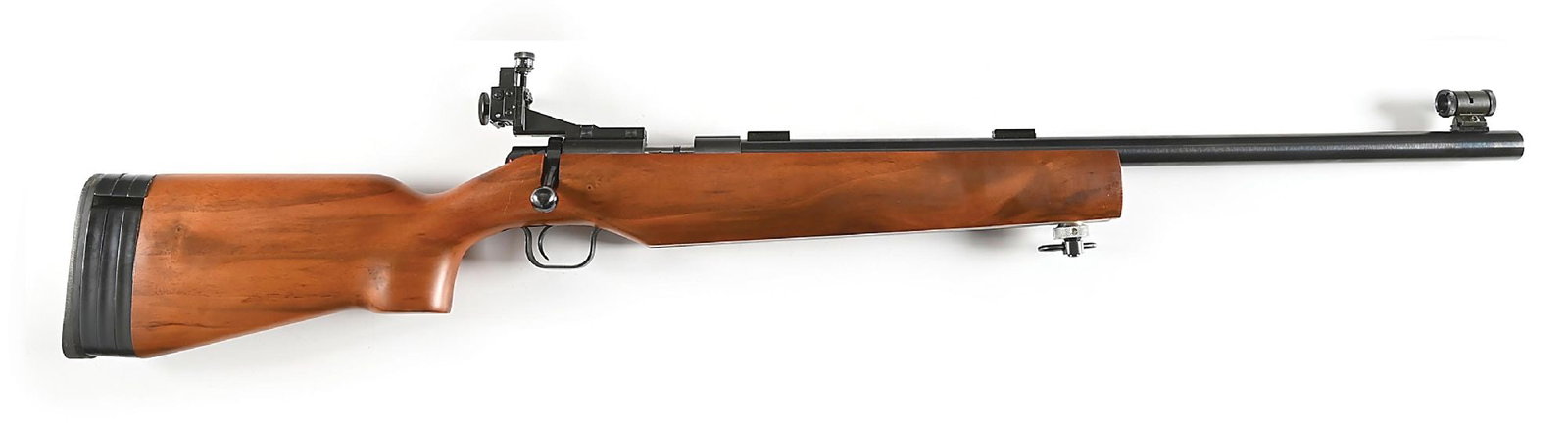 (M) US KIMBER 82G GOVERNMENT MODEL .22 LR BOLT ACTION TARGET RIFLE.: Manufactured in the late 1980s for US Army marksmanship training. Blued heavy profile barrel with Clackamas, Oregon address. Globe front sight and Kimber match adjustable aperture rear. Barrel also ha