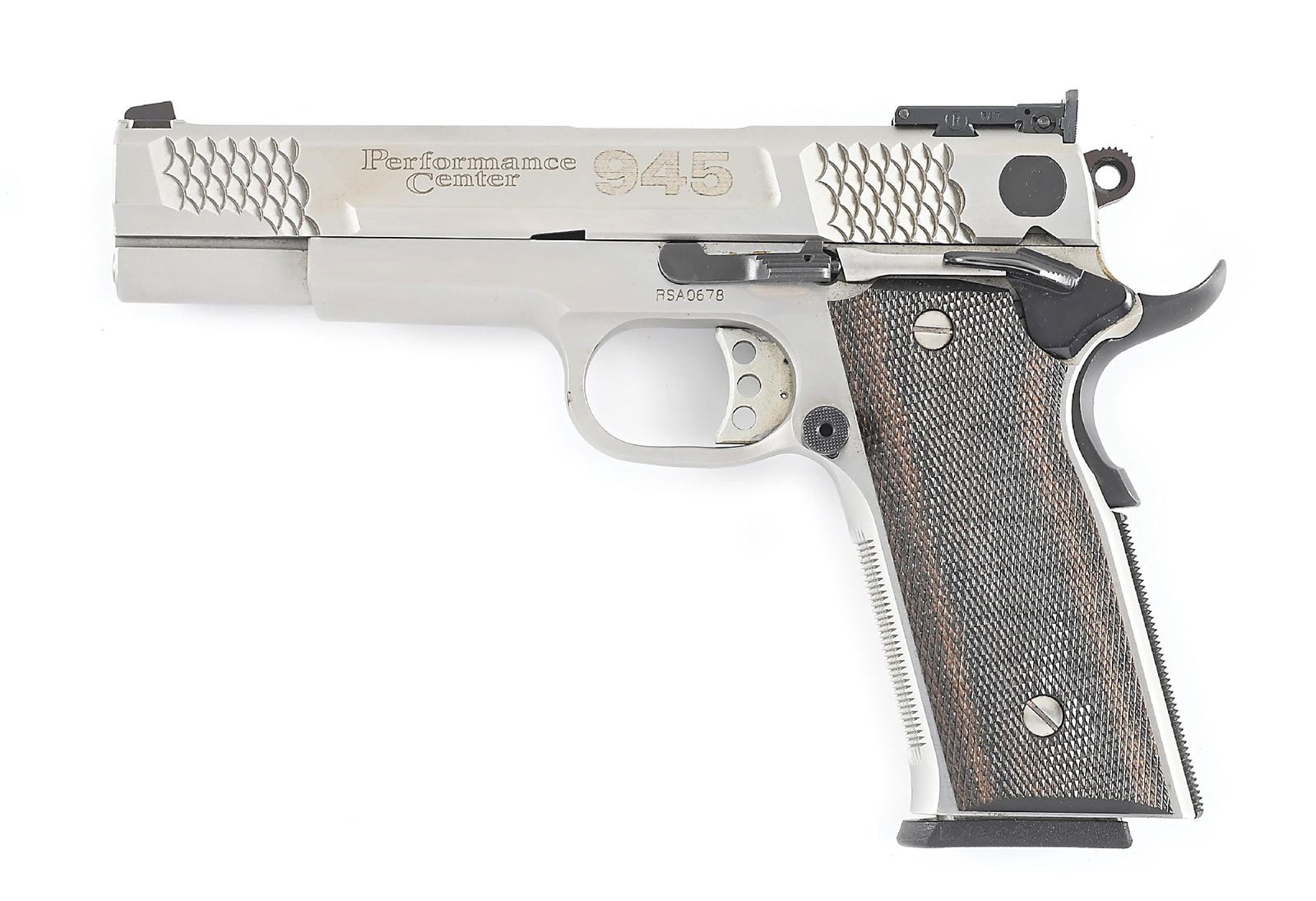 (M) SMITH AND WESSON MODEL 945 PERFORMANCE CENTER SEMI-AUTOMATIC PISTOL. (1 of 8)