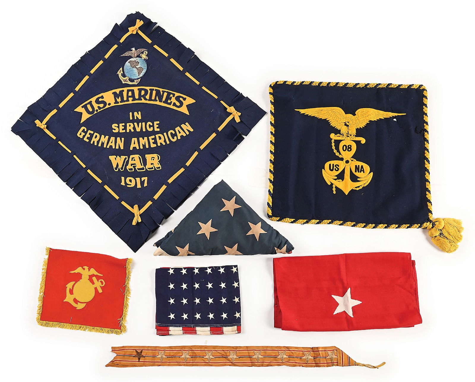 LOT OF UNITED STATES MARINE CORPS BANNERS AND FLAGS. (1 of 14)