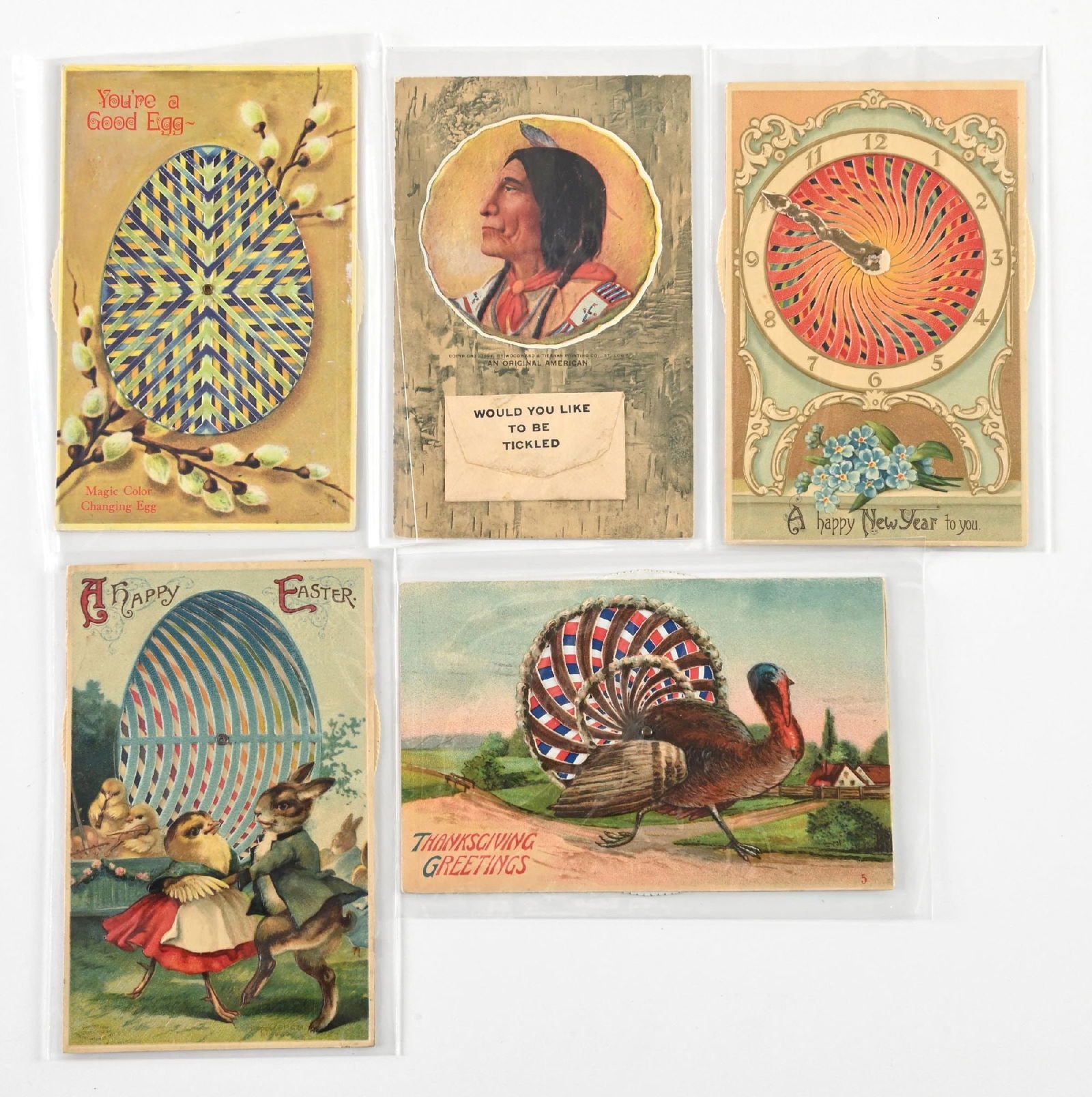 LOT OF 5: VINTAGE HOLIDAY GREETING POSTCARDS: LOT OF 5: VINTAGE HOLIDAY GREETING POSTCARDS Condition: (Excellent) Dimensions: Each: 5 - 1/2" x 3 - 1/2".