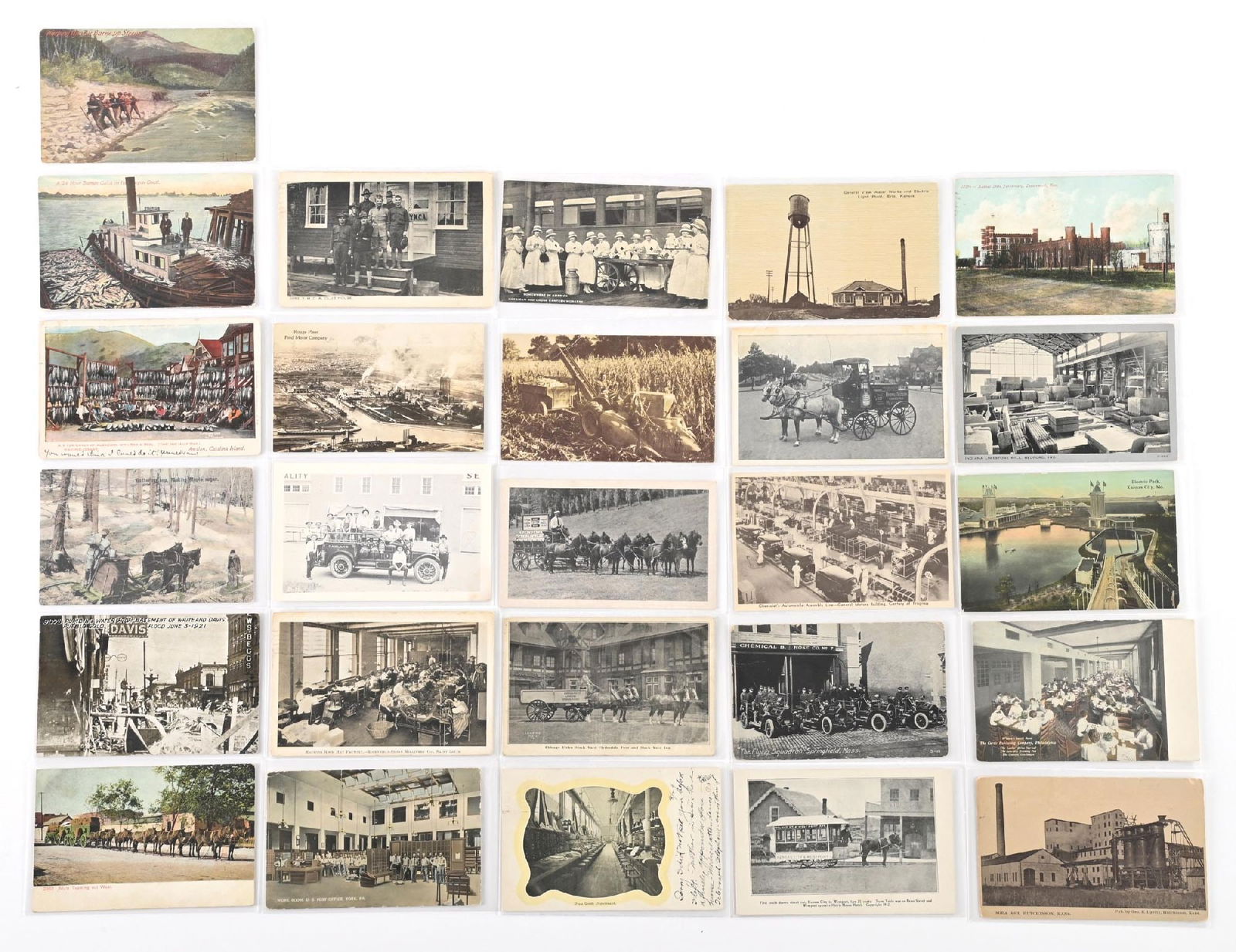 LARGE LOT OF: VARIOUS VINTAGE WORKING PEOPLE AND BUSINESS THEME POSTCARDS: LARGE LOT OF: VARIOUS VINTAGE WORKING PEOPLE AND BUSINESS THEME POSTCARDS Condition: (Excellent) Dimensions: Each: 5 - 1/2" x 3 - 1/2".