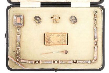 BOXED GOLD QUARTZ MATCH SAFE, RING, CUFFLINKS SET