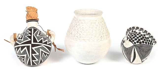 LOT OF 3: ACOMA (ÁAK’U) POTTERY ITEMS