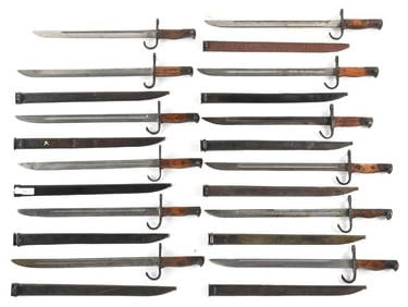 LOT OF 12: IMPERIAL JAPANESE TYPE 30 ARISAKA TRAINER BAYONETS.
