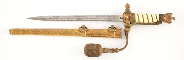 GERMAN WWII KRIEGSMARINE DAGGER.