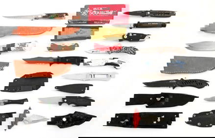 LOT OF MISCELLANEOUS TACTICAL FIXED BLADE AND FOLDING KNIVES.