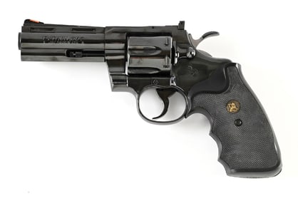 (M) COLT PYTHON DOUBLE ACTION REVOVLER.