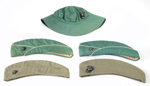 LOT OF 5: US WWII USMCWR OVERSEAS AND FATIGUE HATS.