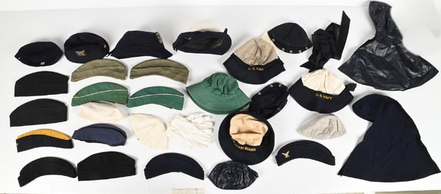LOT OF US WWII WAVES AND SPARS HATS.