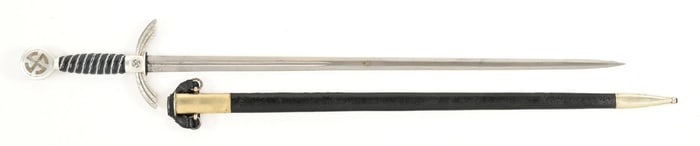 GERMAN WWII LUFTWAFFE OFFICER'S SWORD.